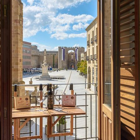 Balcony View To Avila'S Alcazar Dış mekan fotoğraf